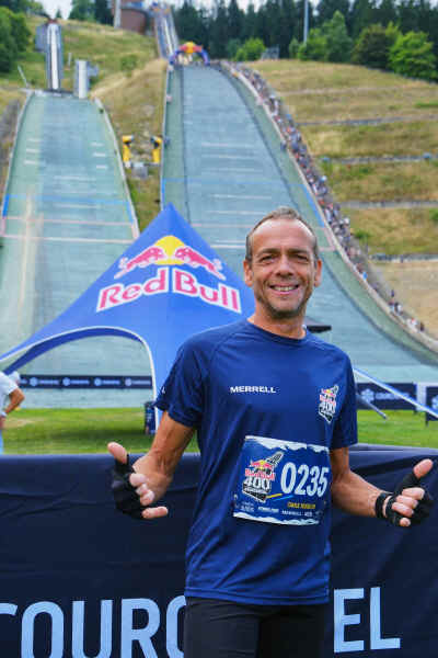 RED-BULL-400-25-DSCF7493.jpg (2830862 octets)